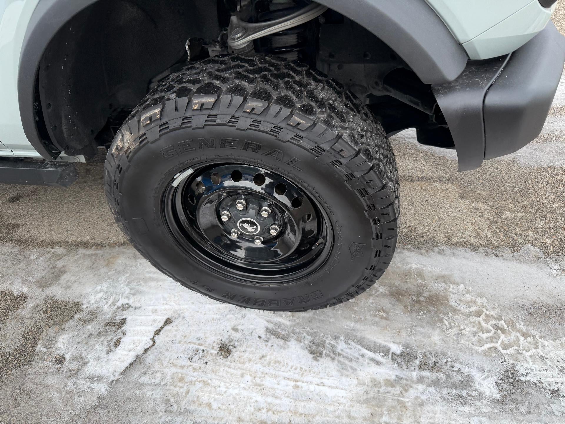 2023 Ford Bronco Base