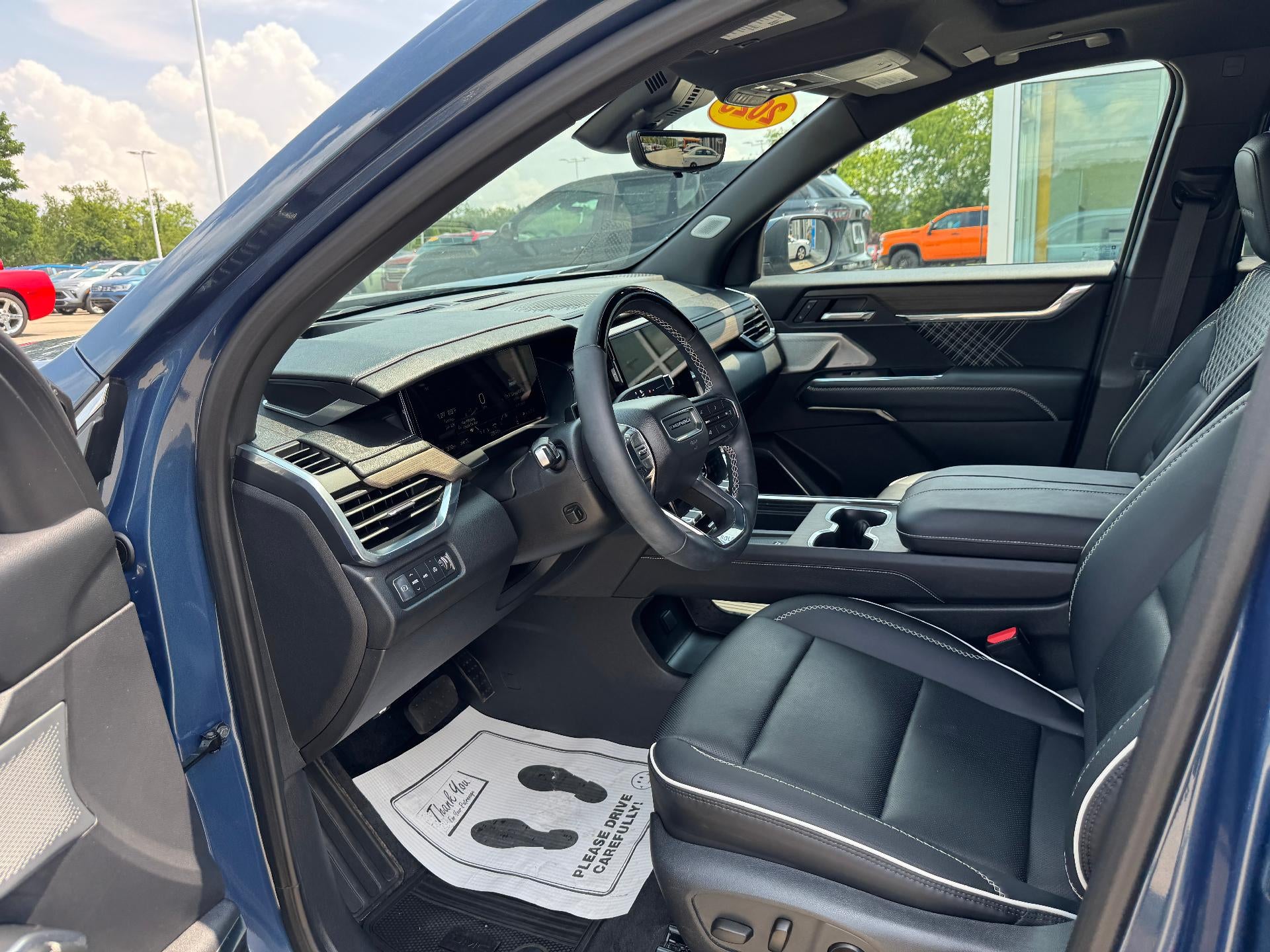 2025 GMC Acadia Denali