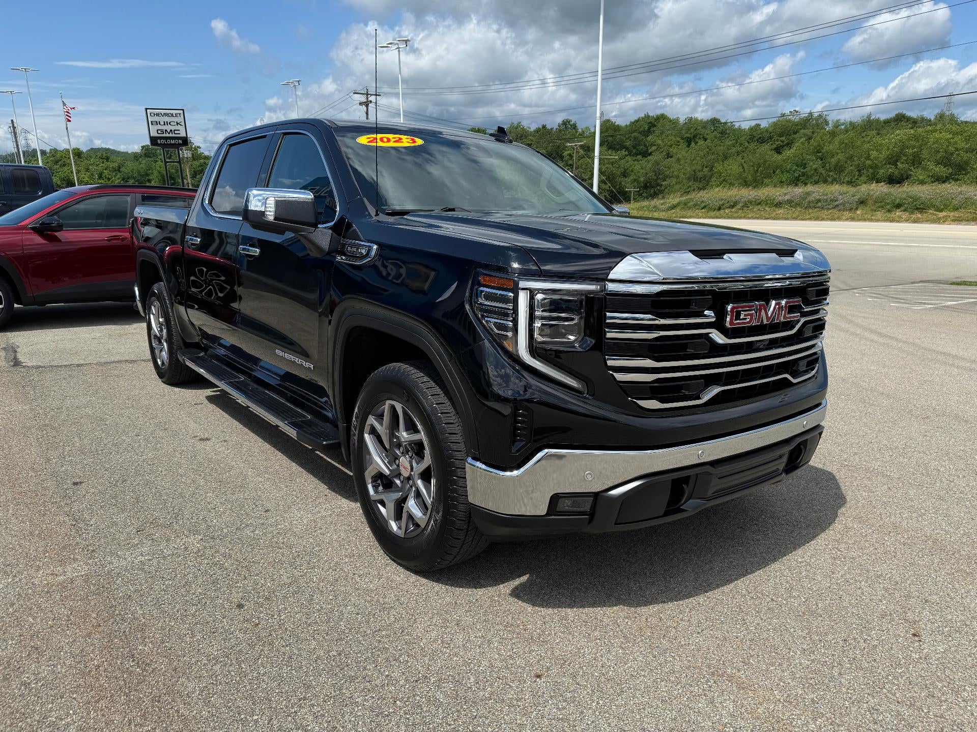 2023 GMC Sierra 1500 SLT