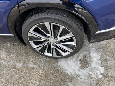 2024 Cadillac LYRIQ Luxury 3