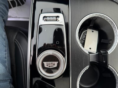 2024 Cadillac LYRIQ Luxury 3