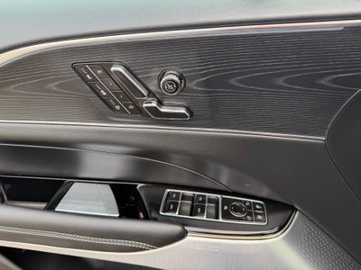 2024 Cadillac LYRIQ Luxury 3