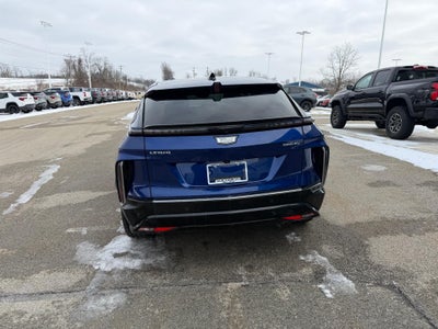 2024 Cadillac LYRIQ Luxury 3