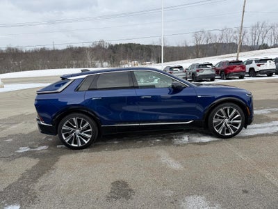 2024 Cadillac LYRIQ Luxury 3