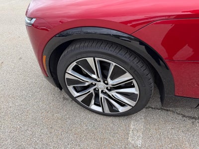 2024 Cadillac LYRIQ Luxury 3