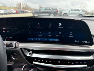 2024 Cadillac LYRIQ Luxury 3