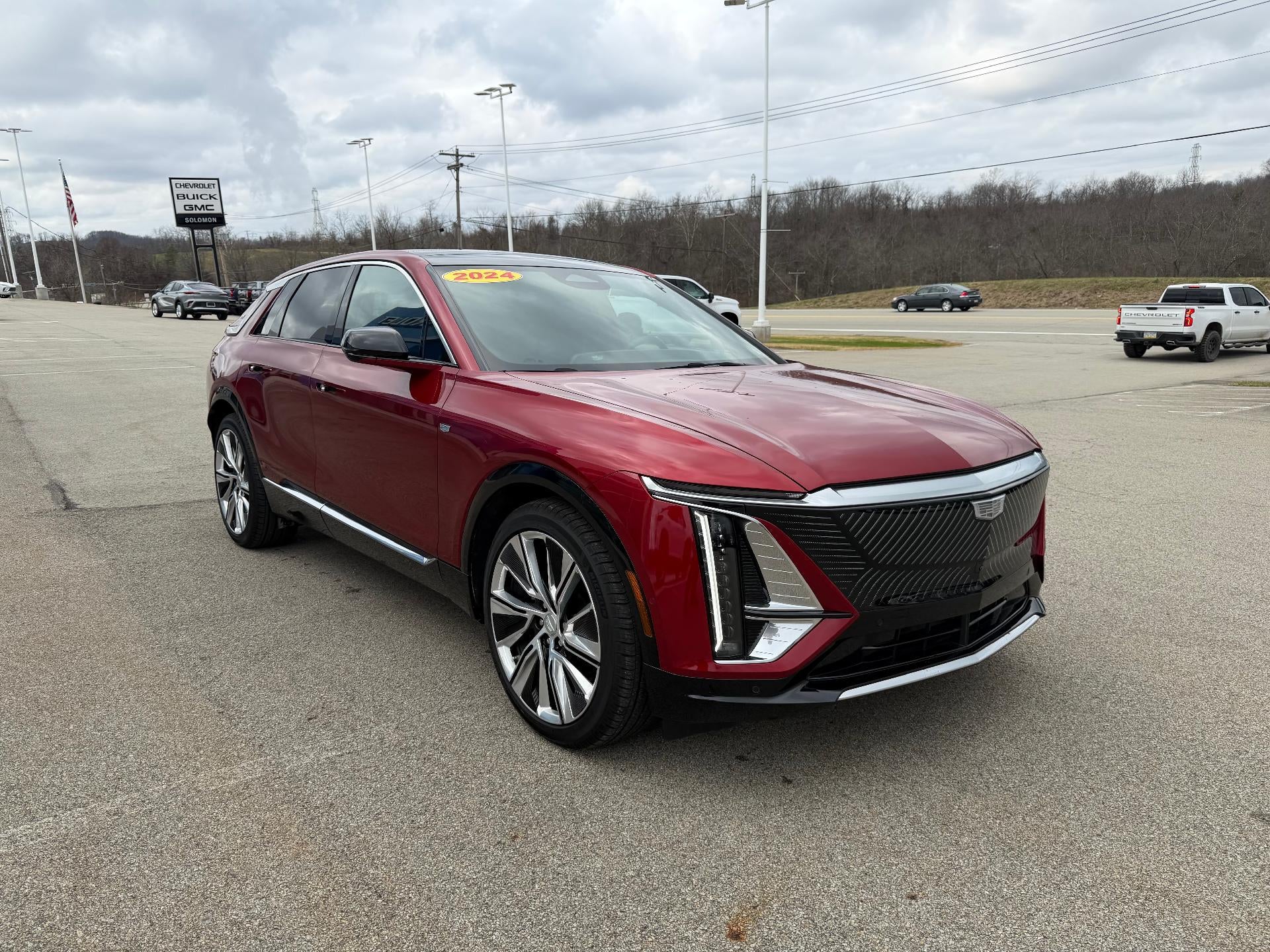 2024 Cadillac LYRIQ Luxury 3