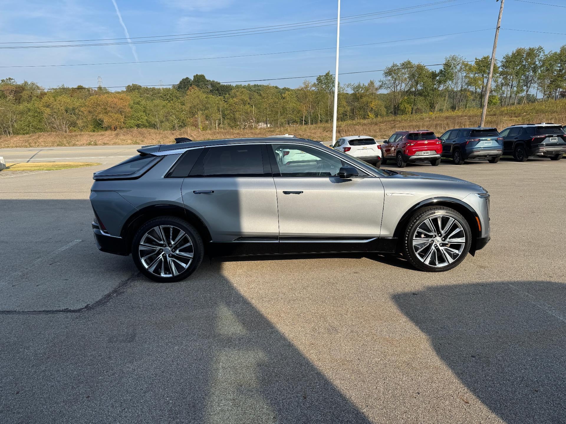 2024 Cadillac LYRIQ Luxury 3