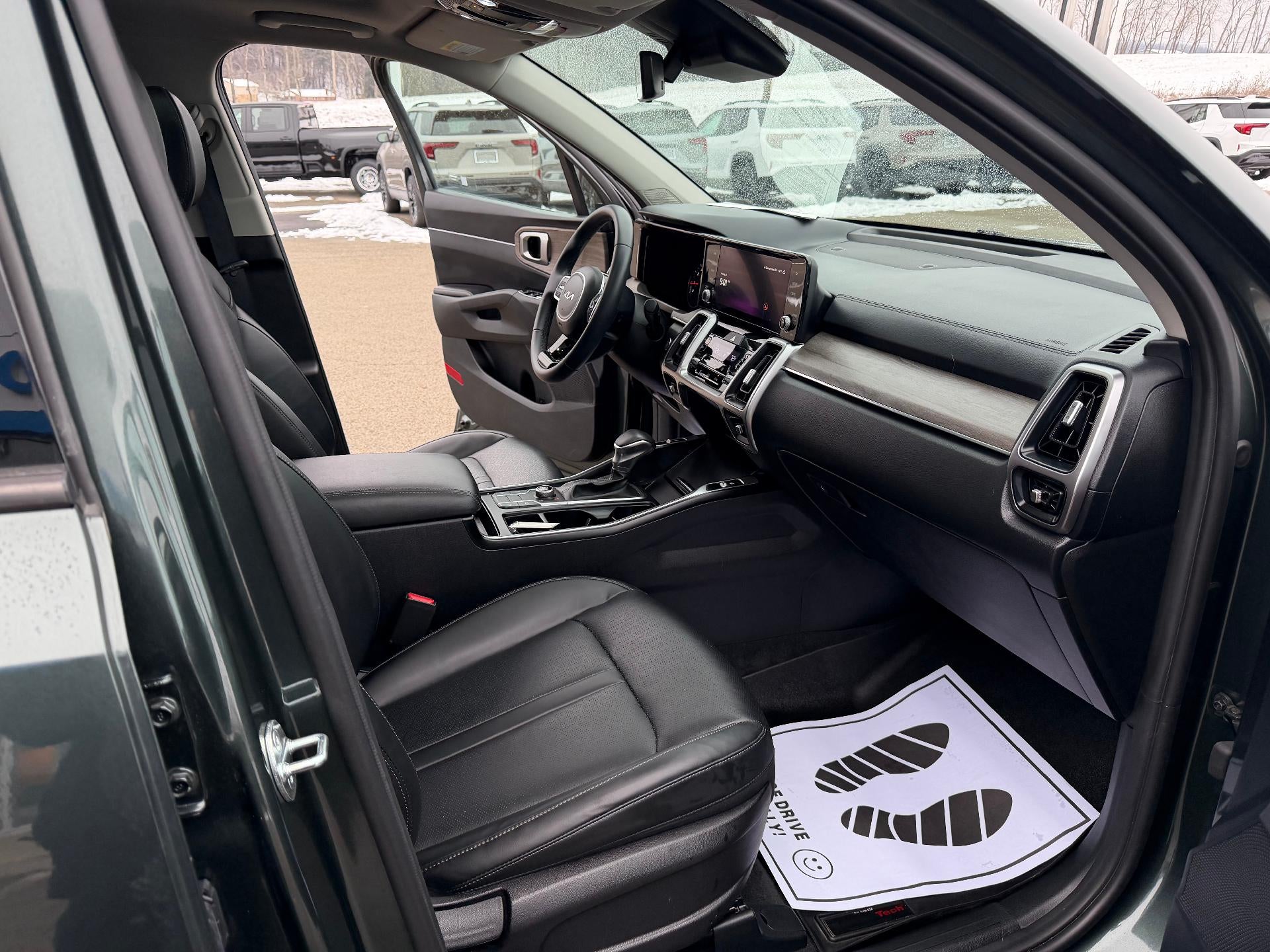 2023 Kia Sorento X-Line S