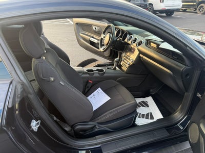 2021 Ford Mustang EcoBoost