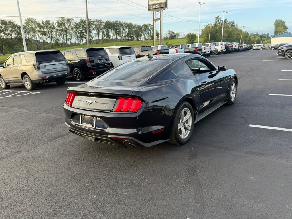 2021 Ford Mustang EcoBoost