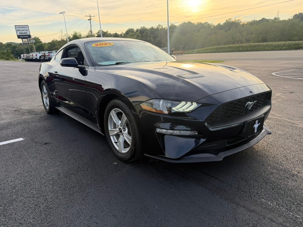 2021 Ford Mustang EcoBoost