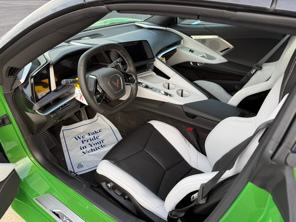 2027 Chevrolet Corvette Stingray 2LT