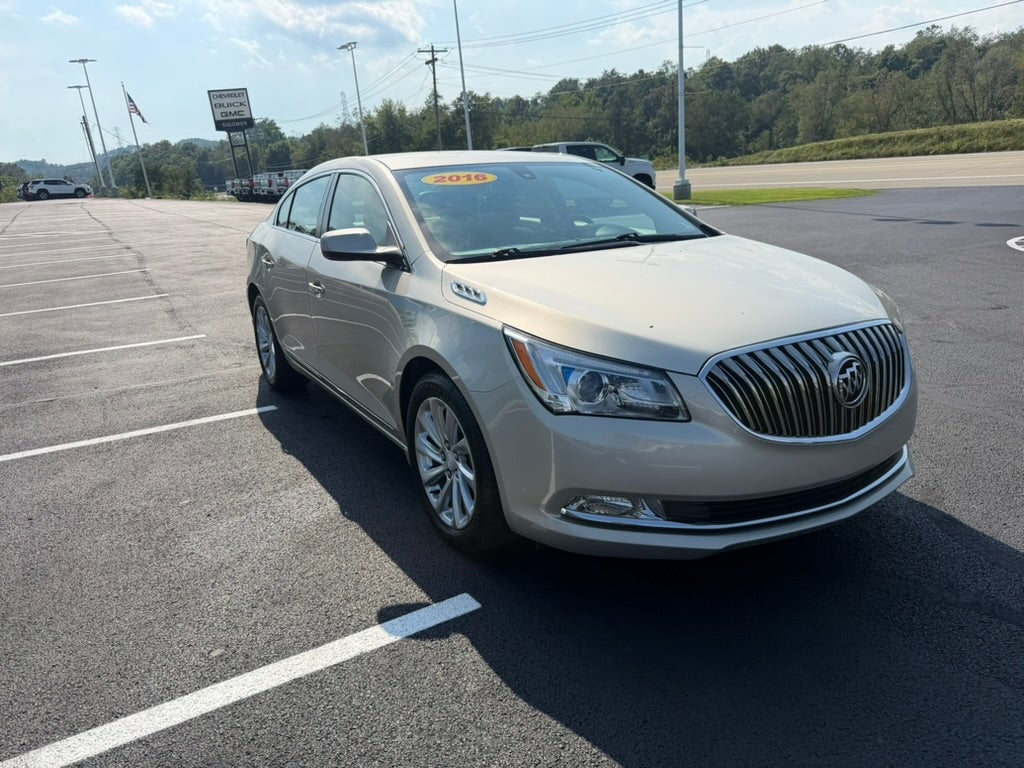 2016 Buick LaCrosse Base