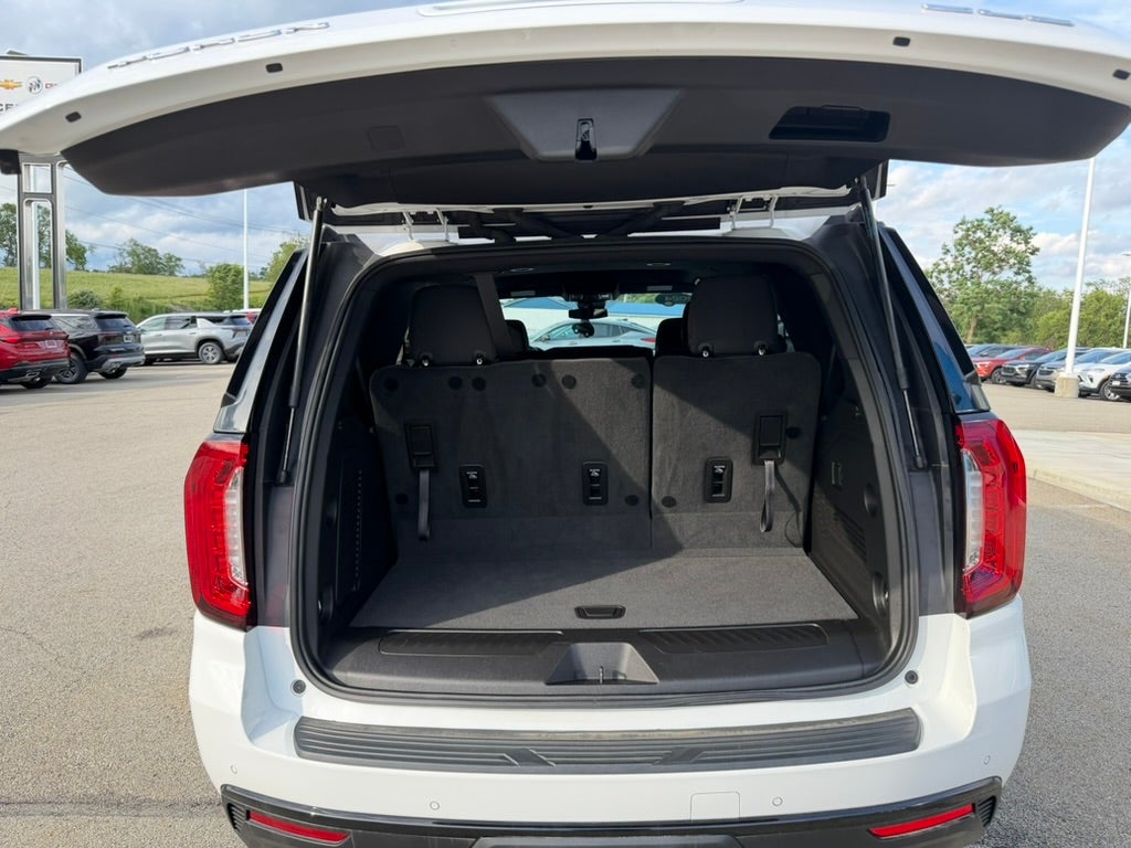 2024 GMC Yukon SLE