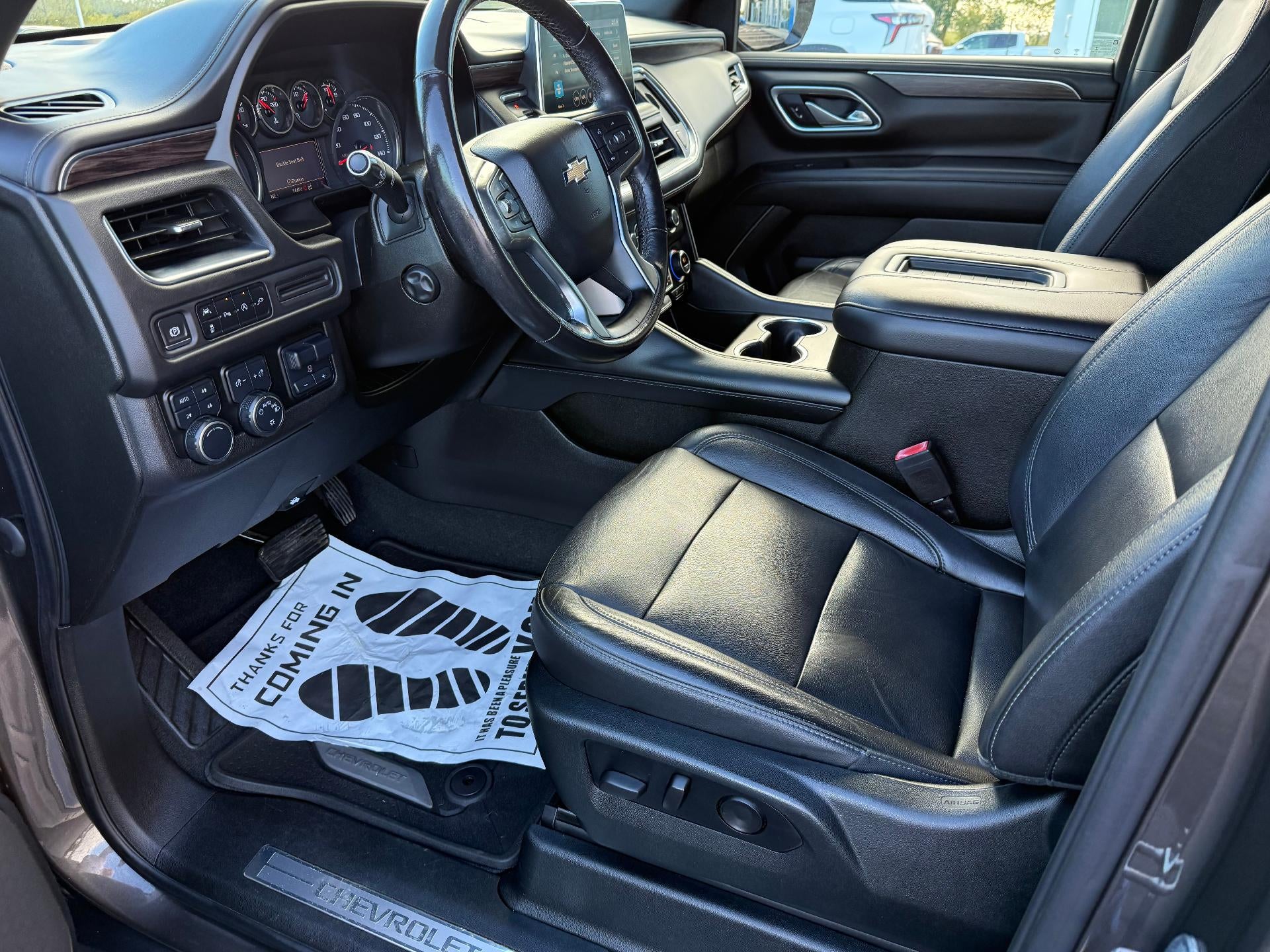 2021 Chevrolet Suburban LT - Photo 13