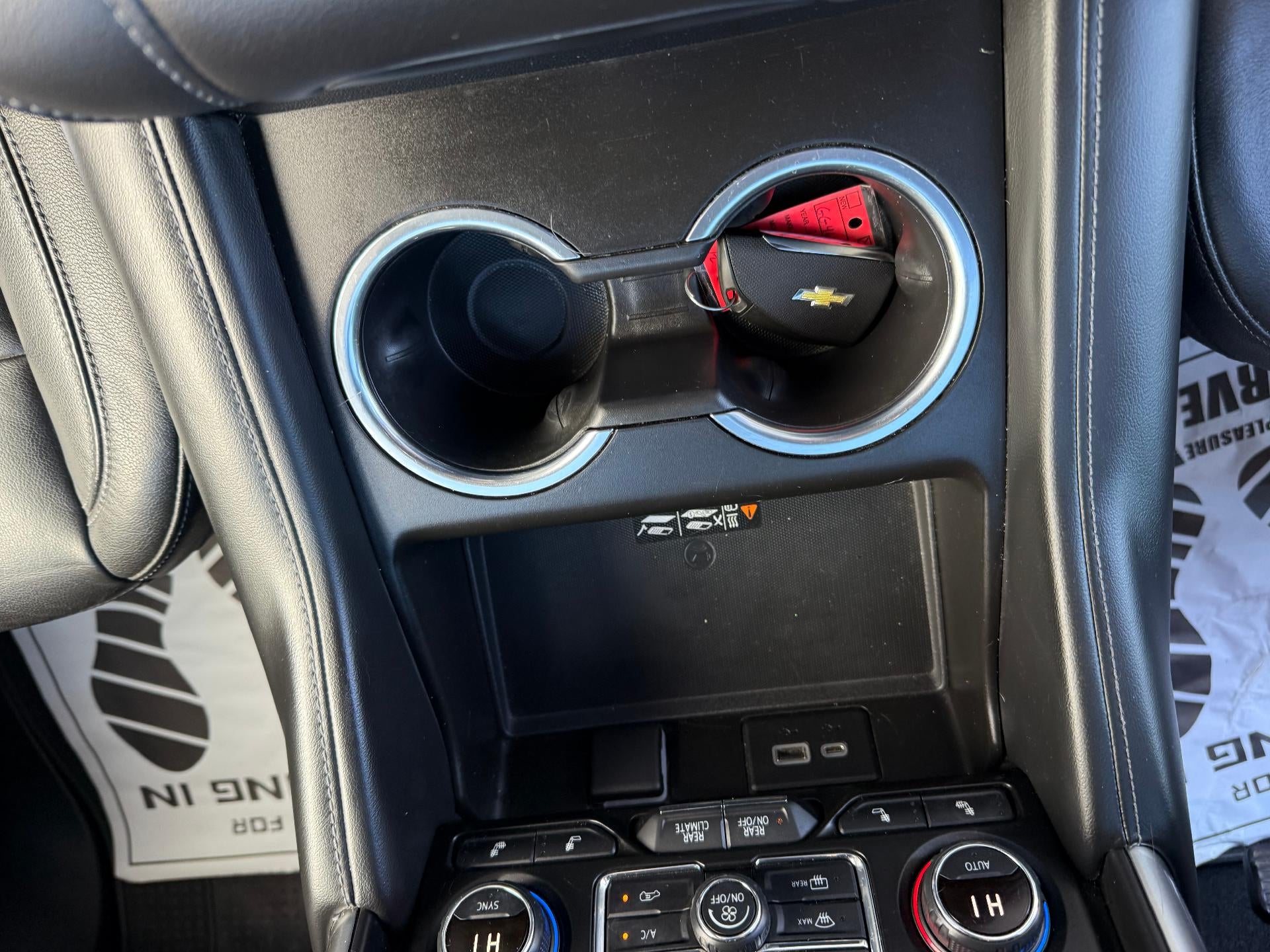 2021 Chevrolet Suburban LT - Photo 20