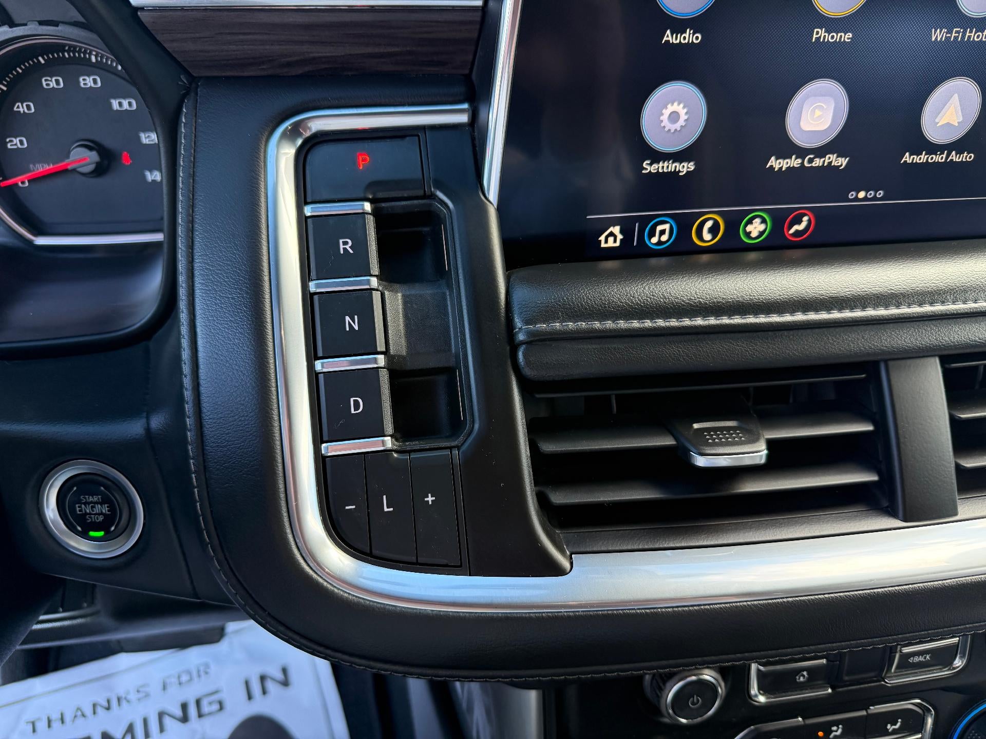 2021 Chevrolet Suburban LT - Photo 23