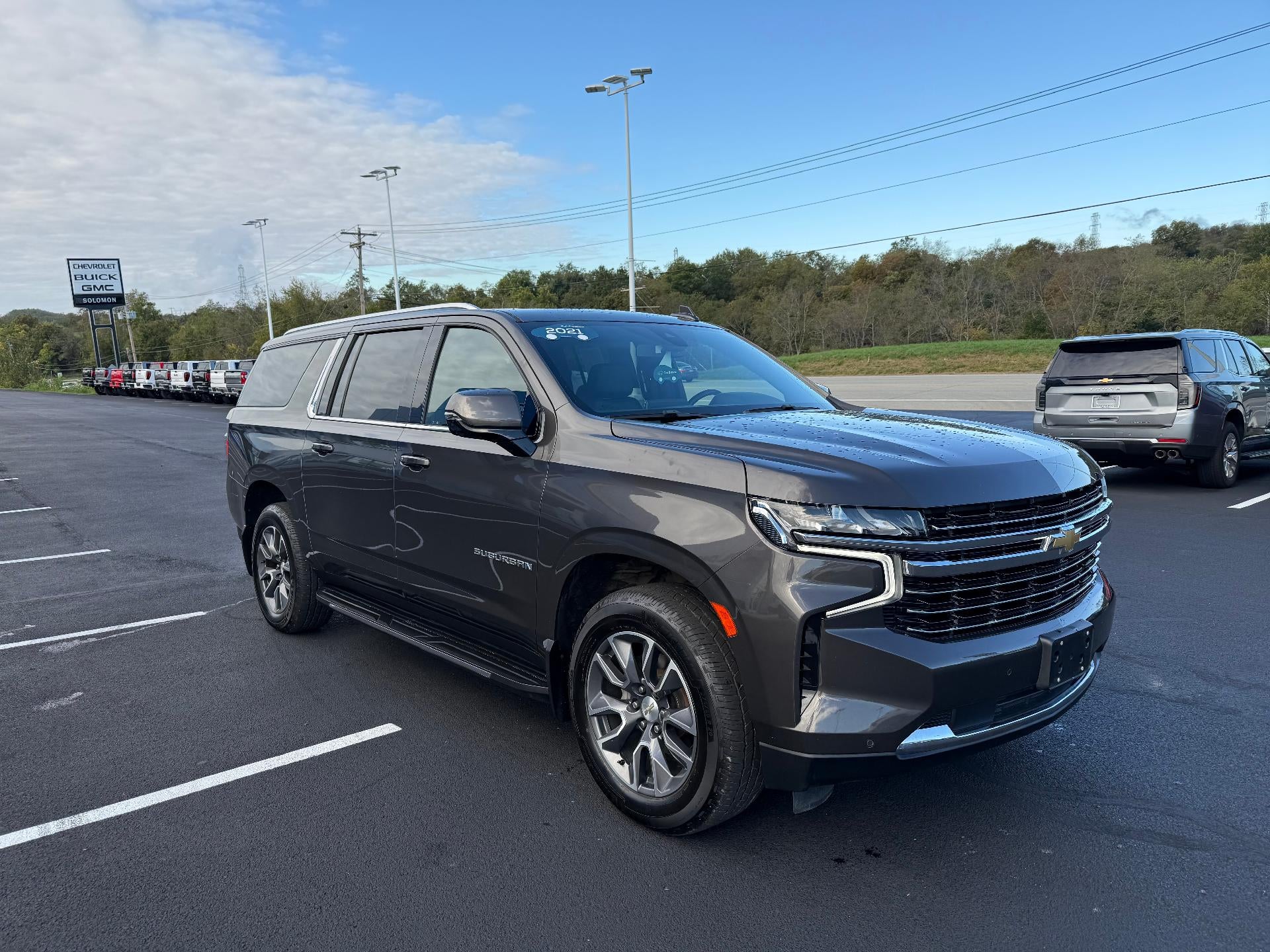 2021 Chevrolet Suburban LT - Photo 7