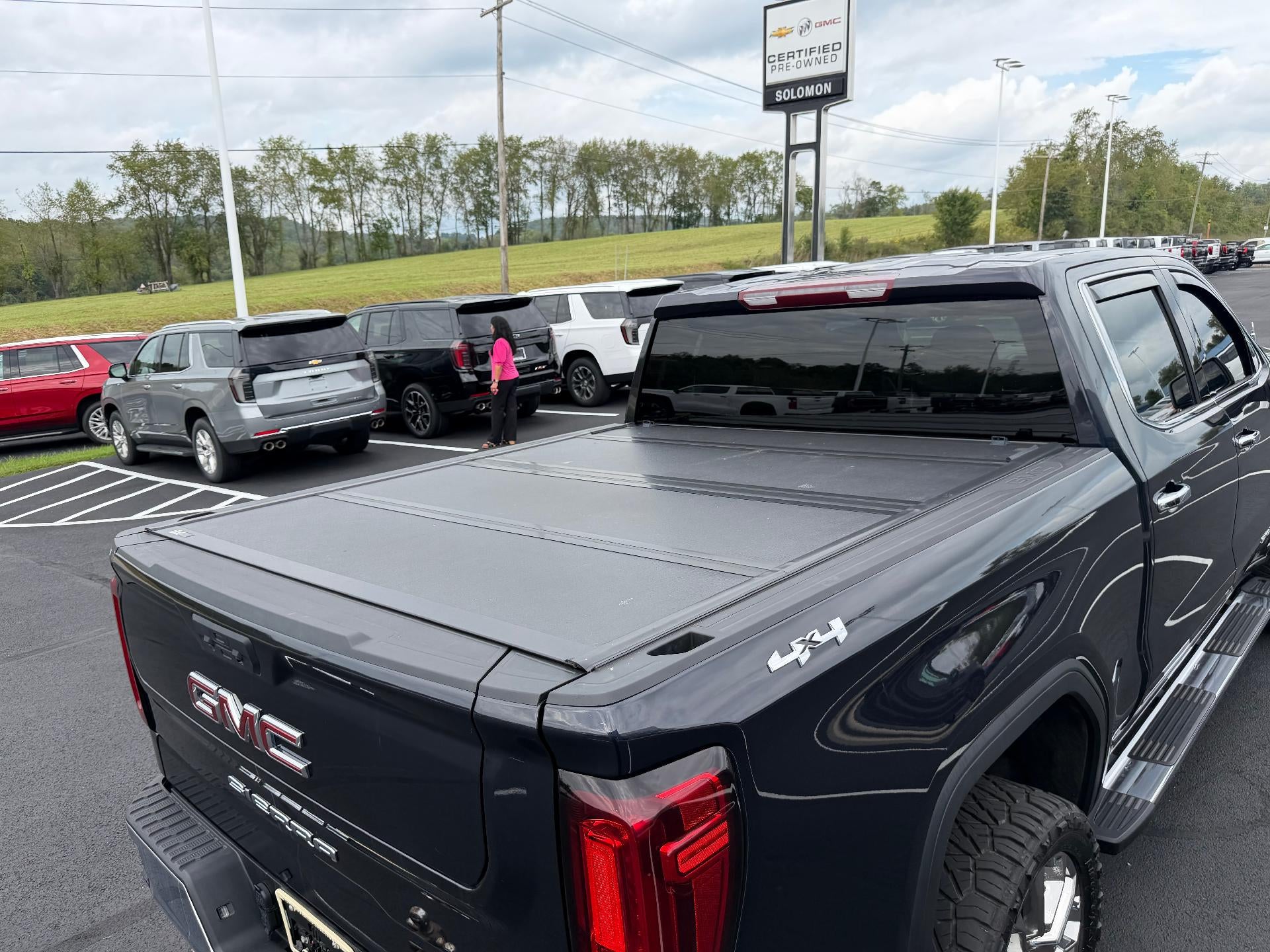 2025 GMC Sierra 1500 SLT