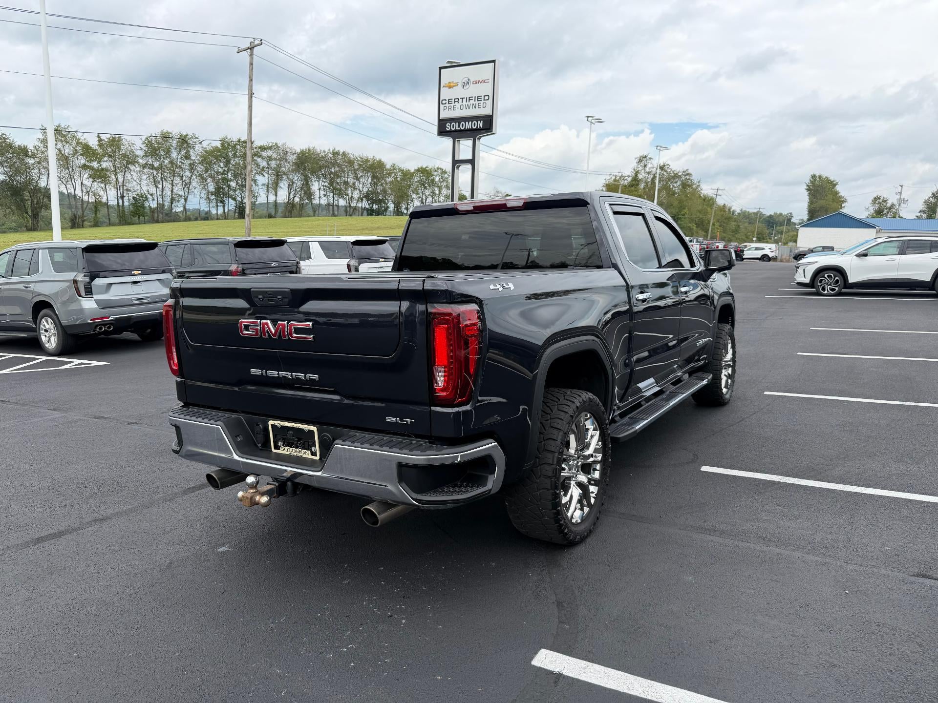 2025 GMC Sierra 1500 SLT