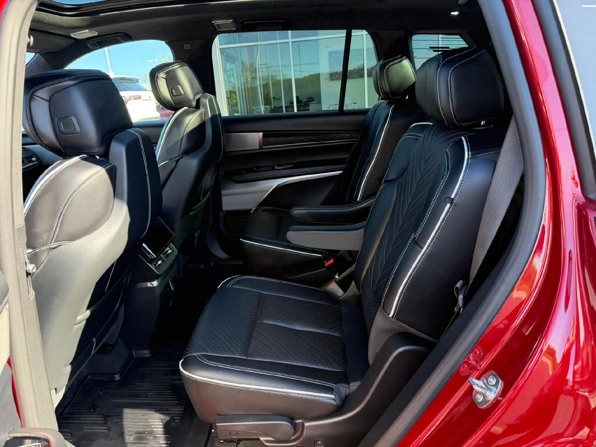 2026 Cadillac VISTIQ Platinum