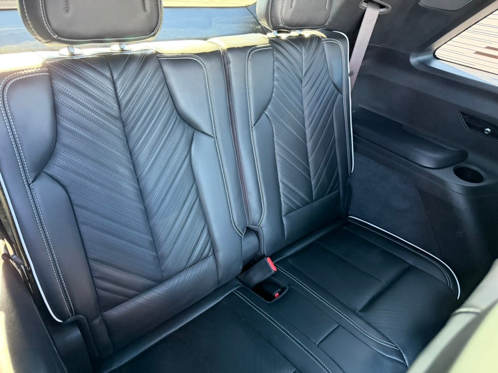 2026 Cadillac VISTIQ Platinum Sport - Photo 36