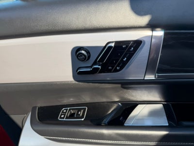 2026 Cadillac VISTIQ Platinum