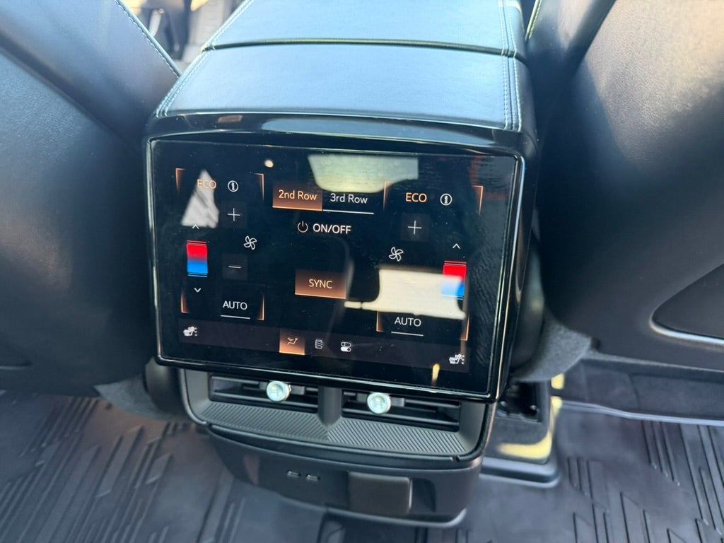 2026 Cadillac VISTIQ Platinum