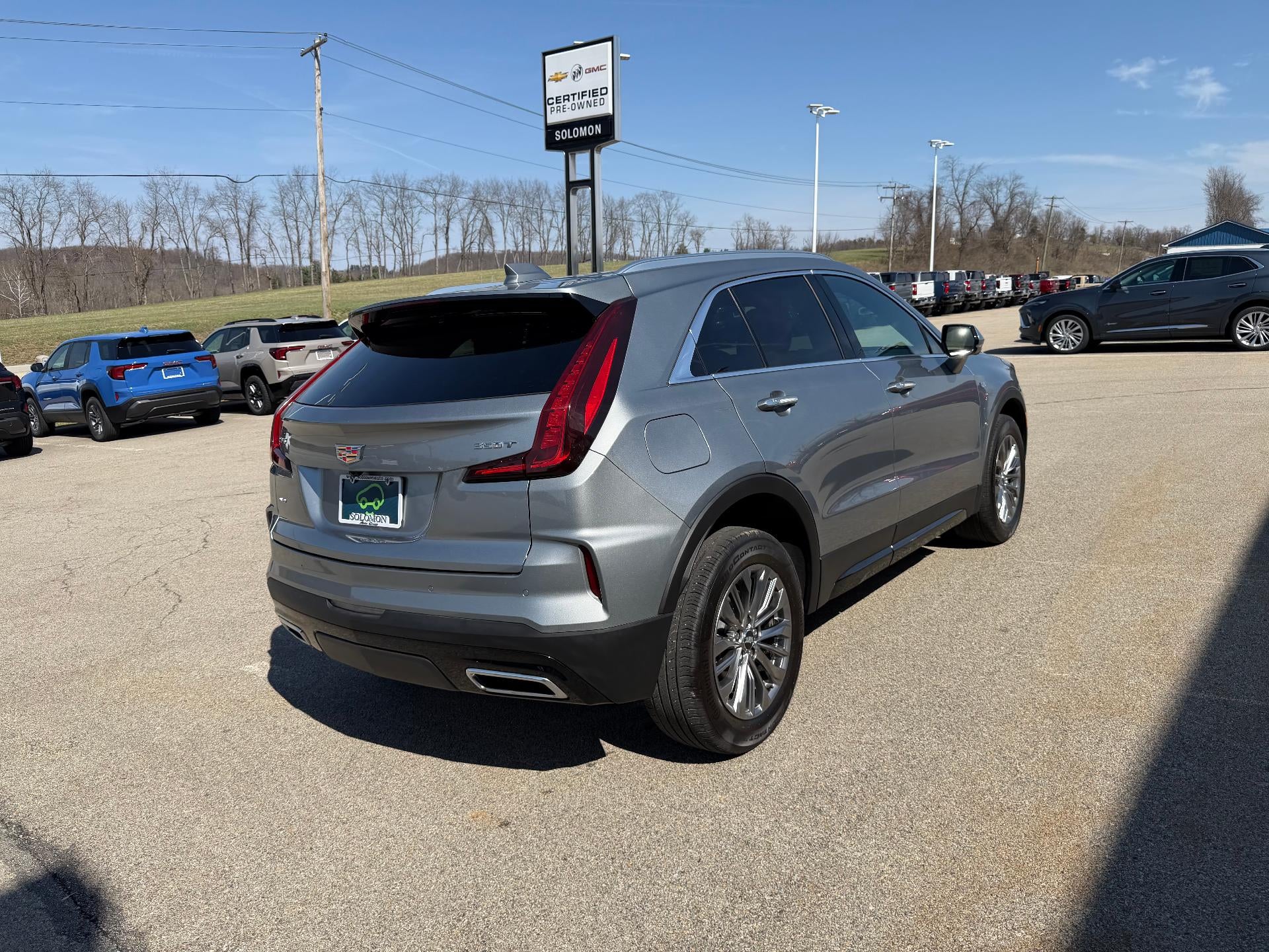 2025 Cadillac XT4 Premium Luxury