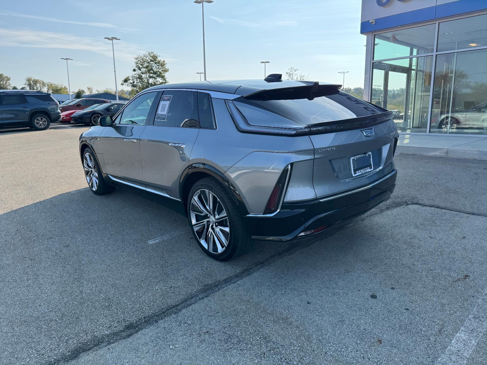 2024 Cadillac LYRIQ Luxury 3