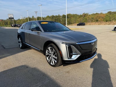 2024 Cadillac LYRIQ Luxury 3