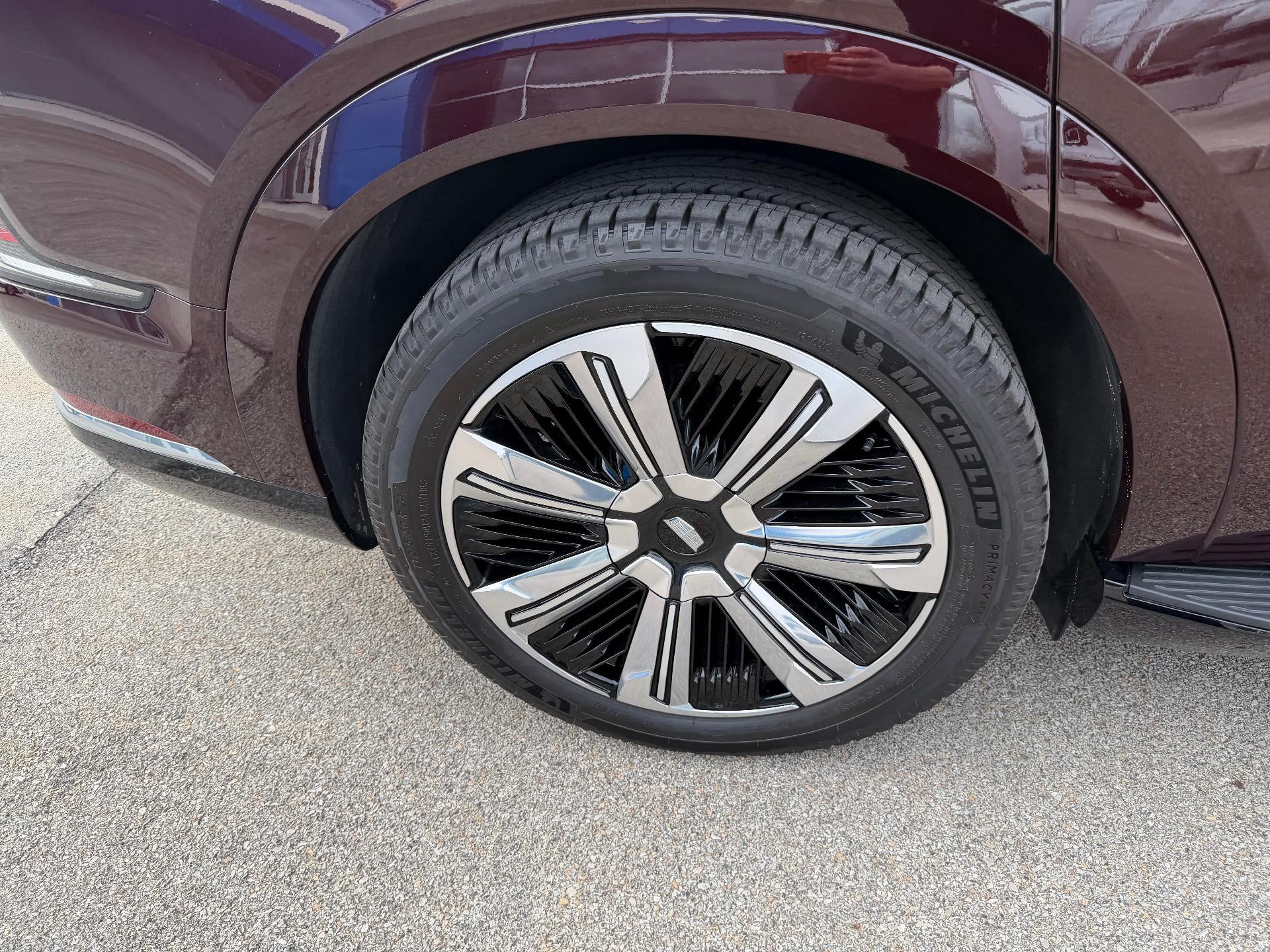 2025 Cadillac ESCALADE IQ Luxury 2