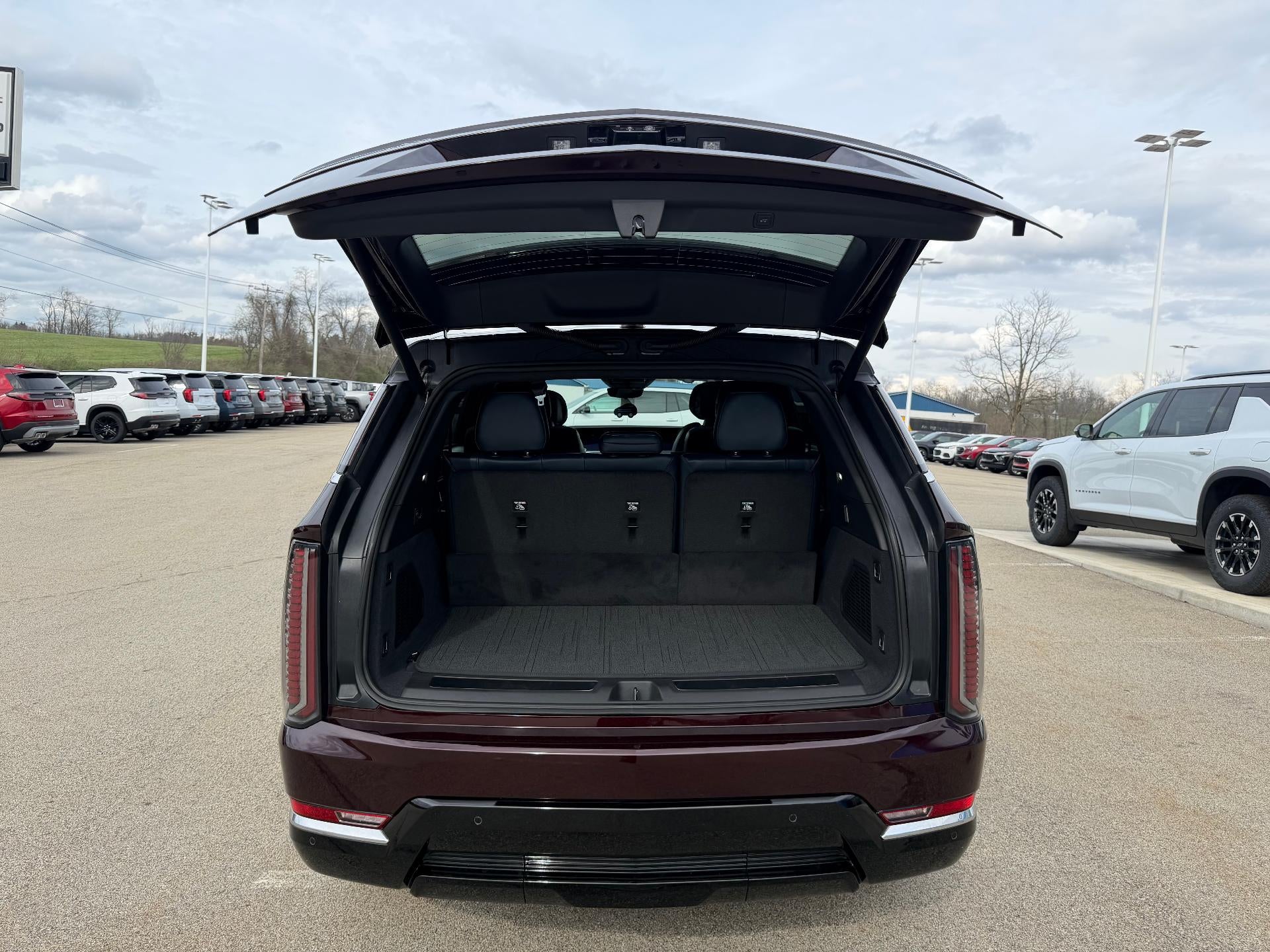 2025 Cadillac ESCALADE IQ Luxury 2