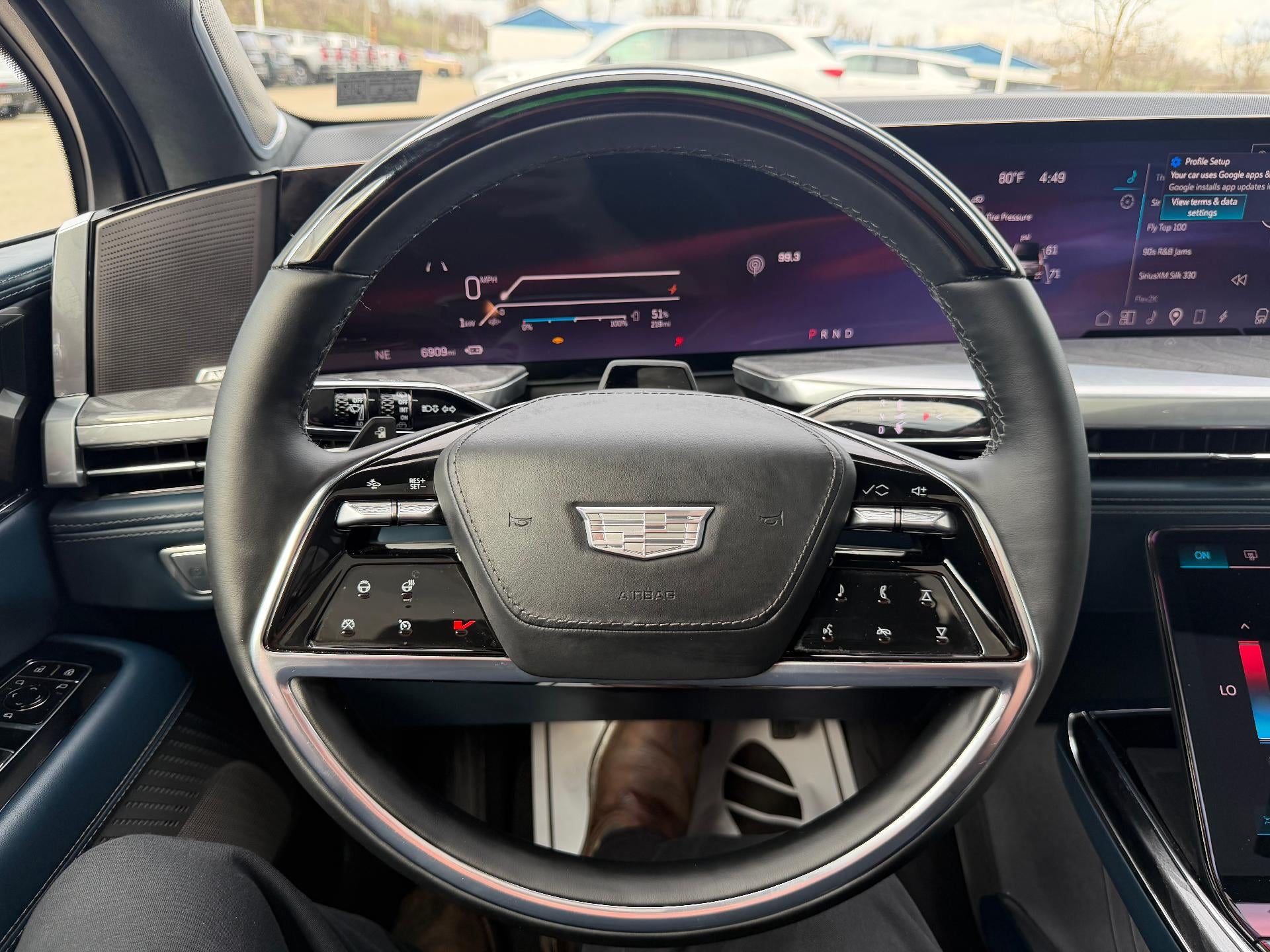 2025 Cadillac ESCALADE IQ Luxury 2