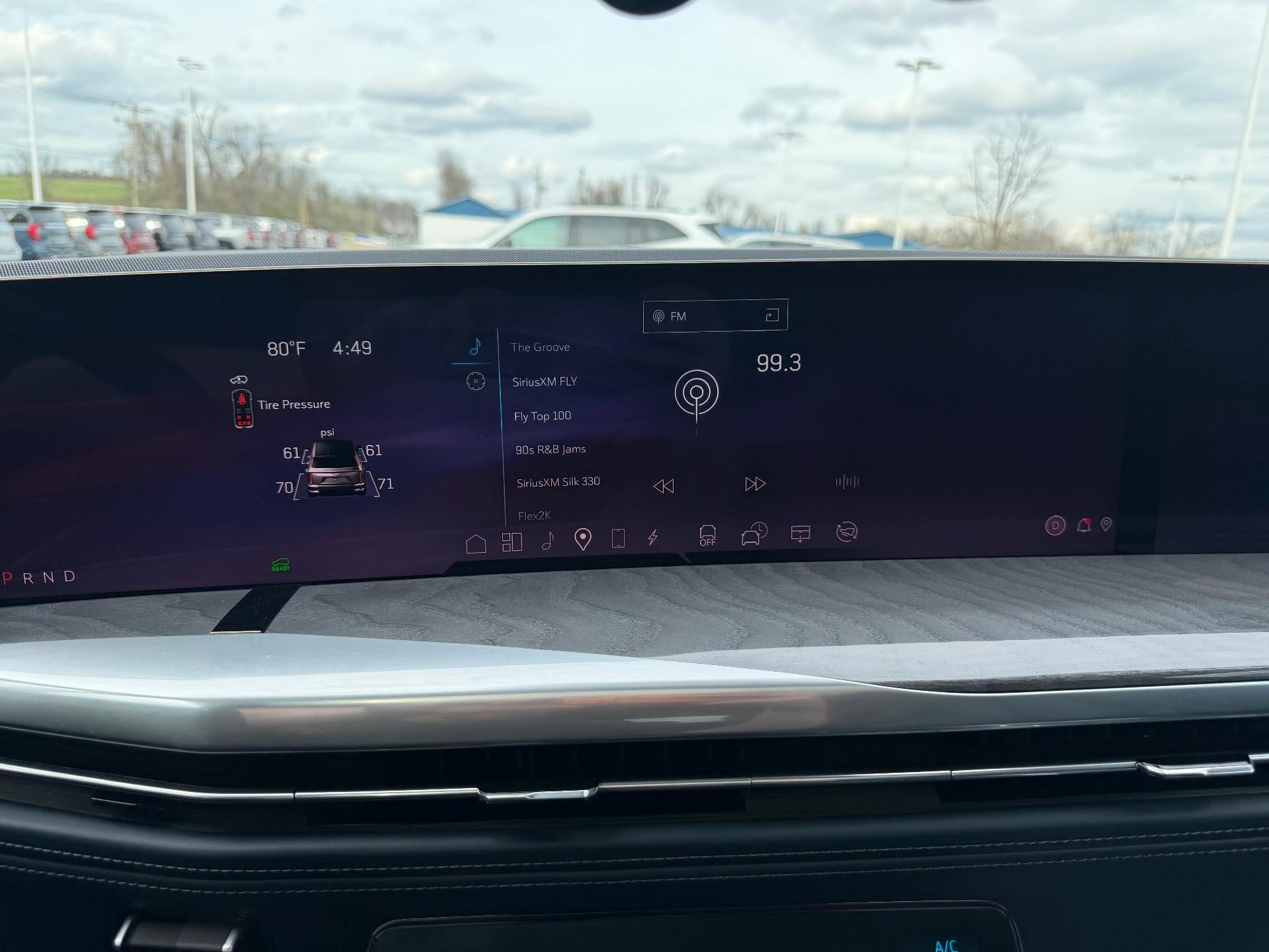 2025 Cadillac ESCALADE IQ Luxury 2