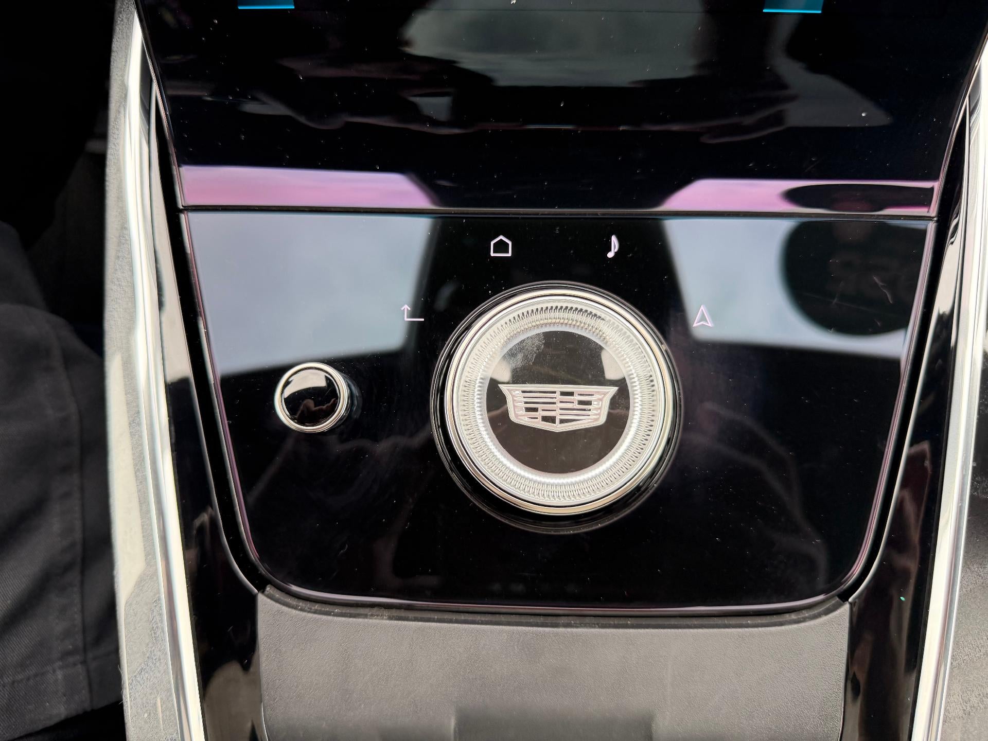 2025 Cadillac ESCALADE IQ Luxury 2