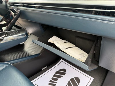 2025 Cadillac ESCALADE IQ Luxury 2