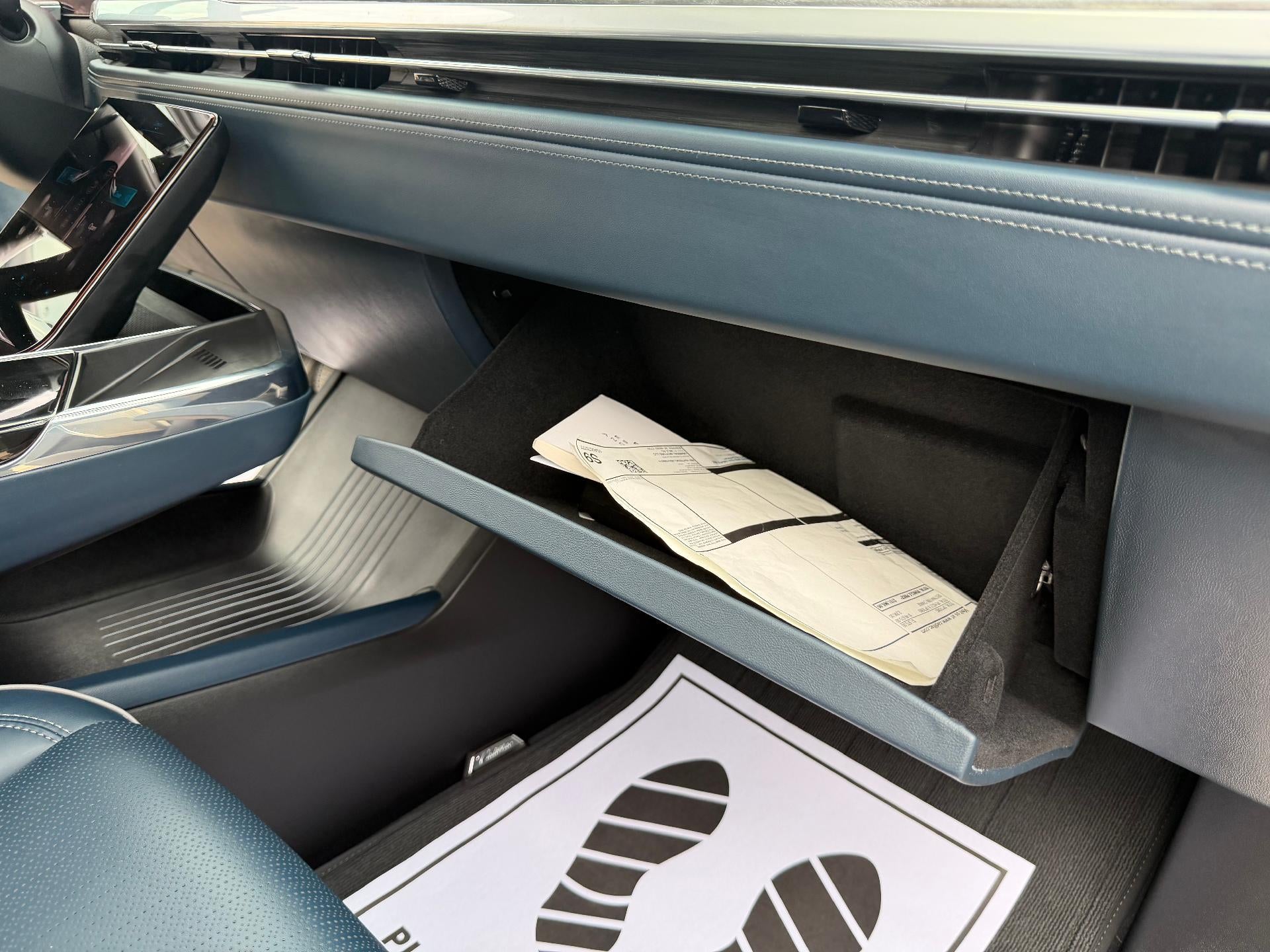 2025 Cadillac ESCALADE IQ Luxury 2