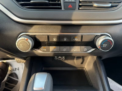 2022 Nissan Altima SV FWD