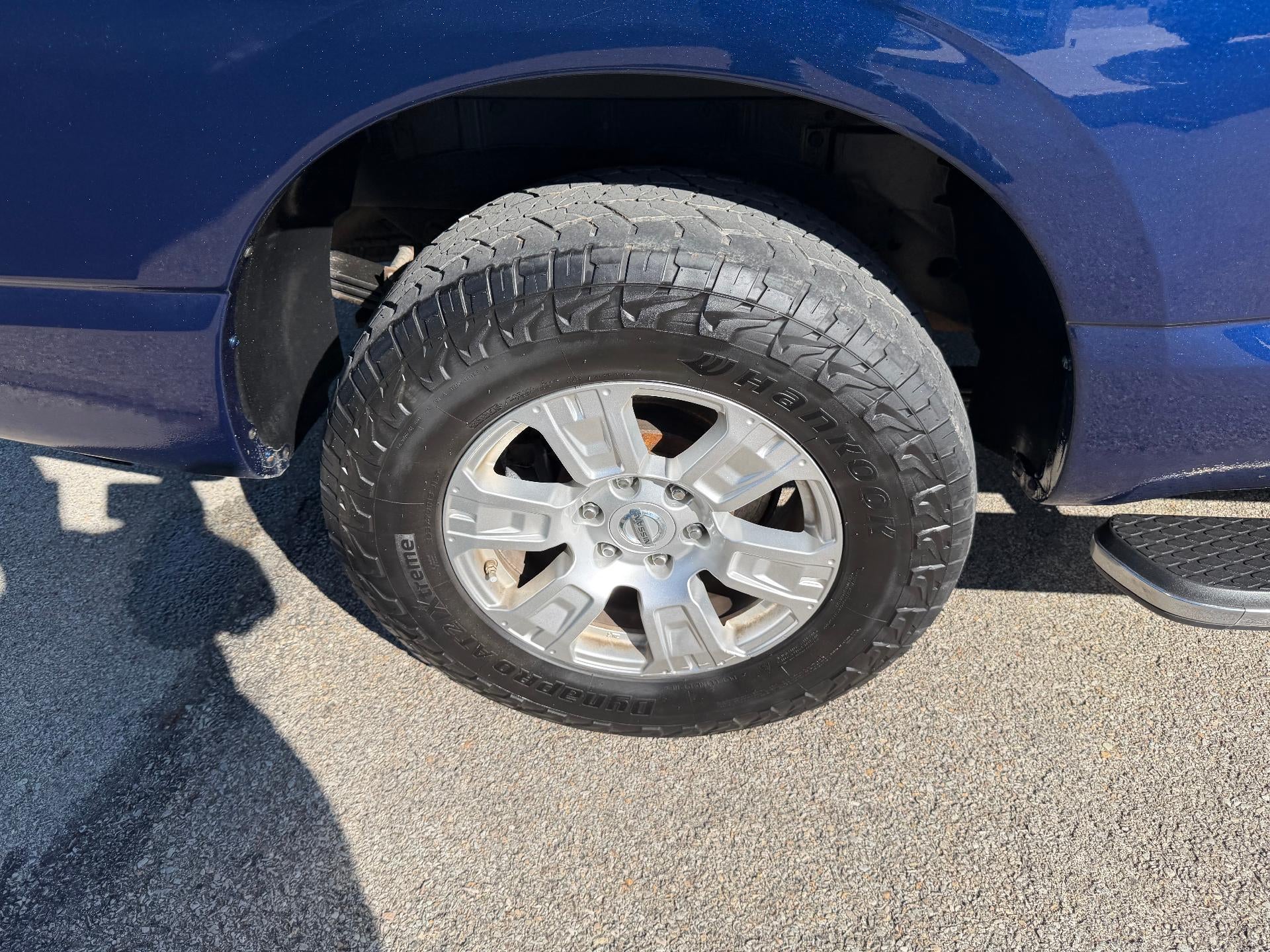 2019 Nissan TITAN SV
