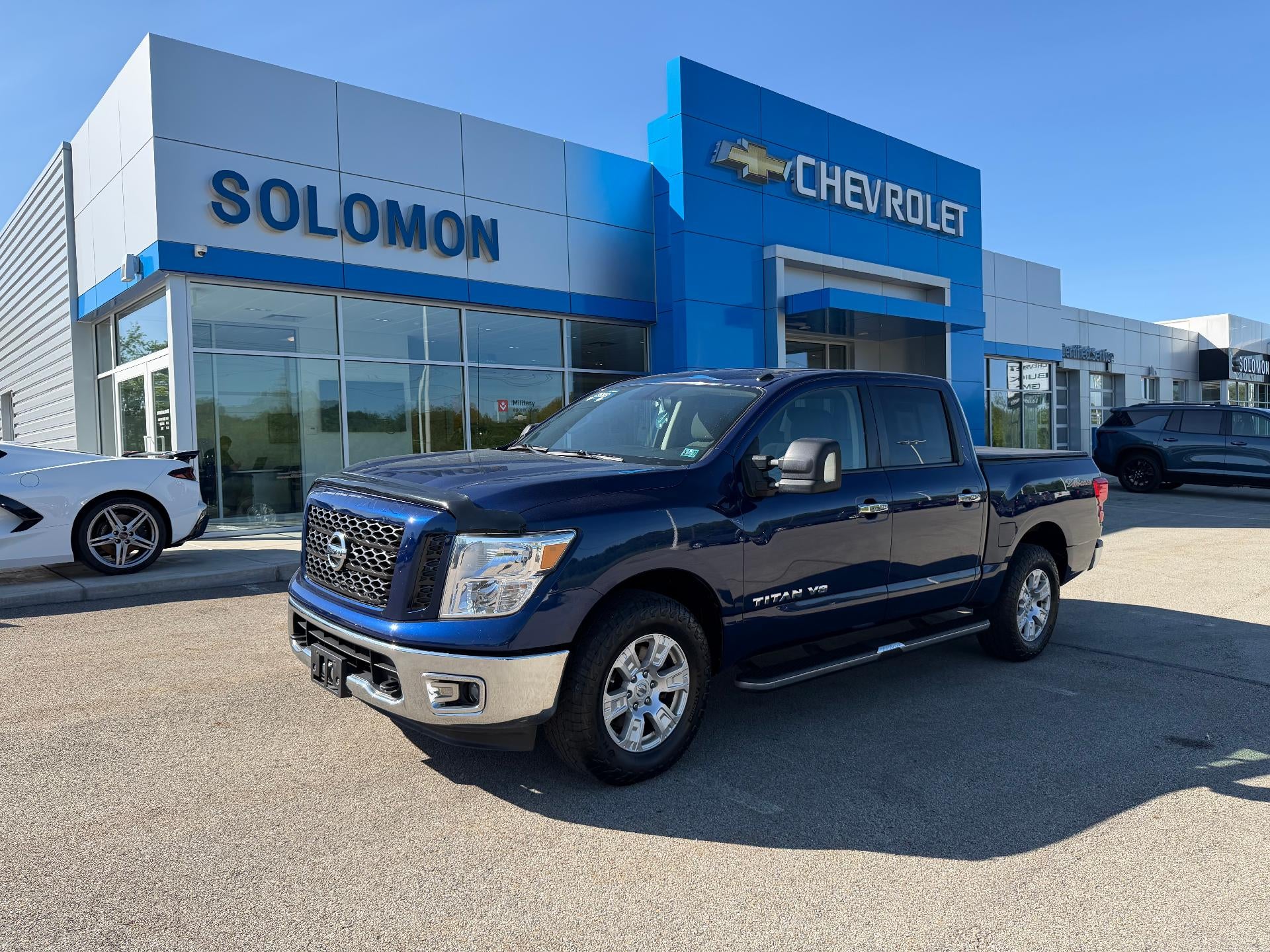 2019 Nissan TITAN SV