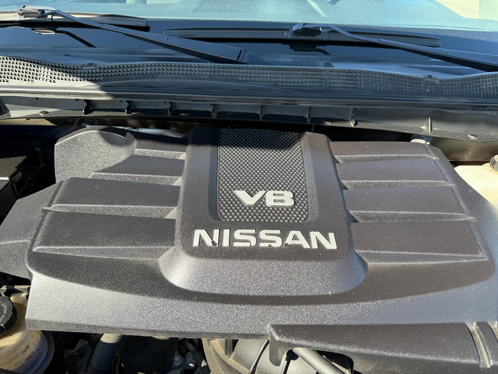 2019 Nissan TITAN SV