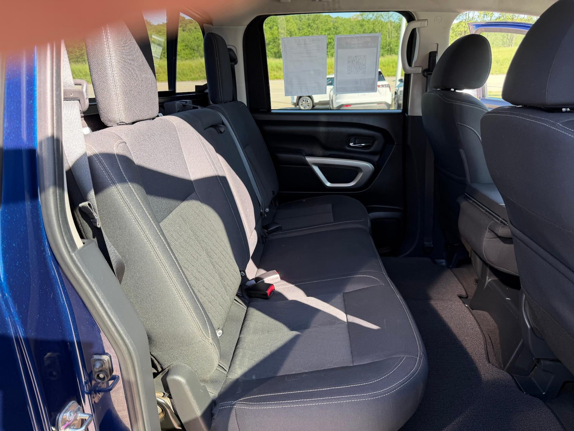 2019 Nissan TITAN SV