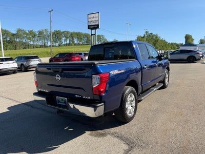 2019 Nissan TITAN SV
