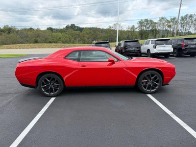 2022 Dodge Challenger SXT