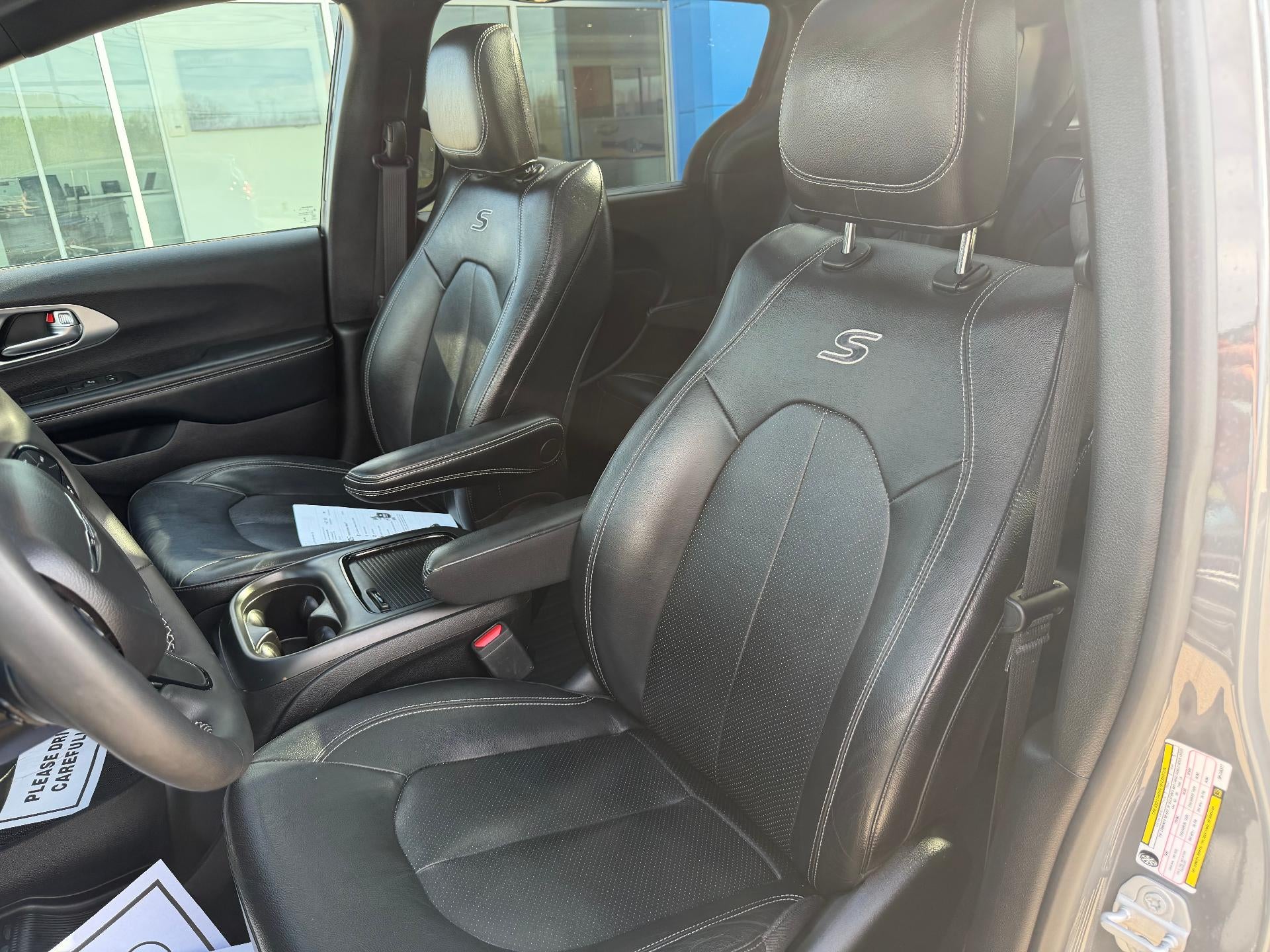 2022 Chrysler Pacifica Touring L AWD