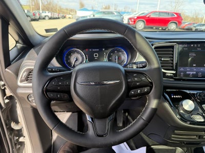 2022 Chrysler Pacifica Touring L AWD