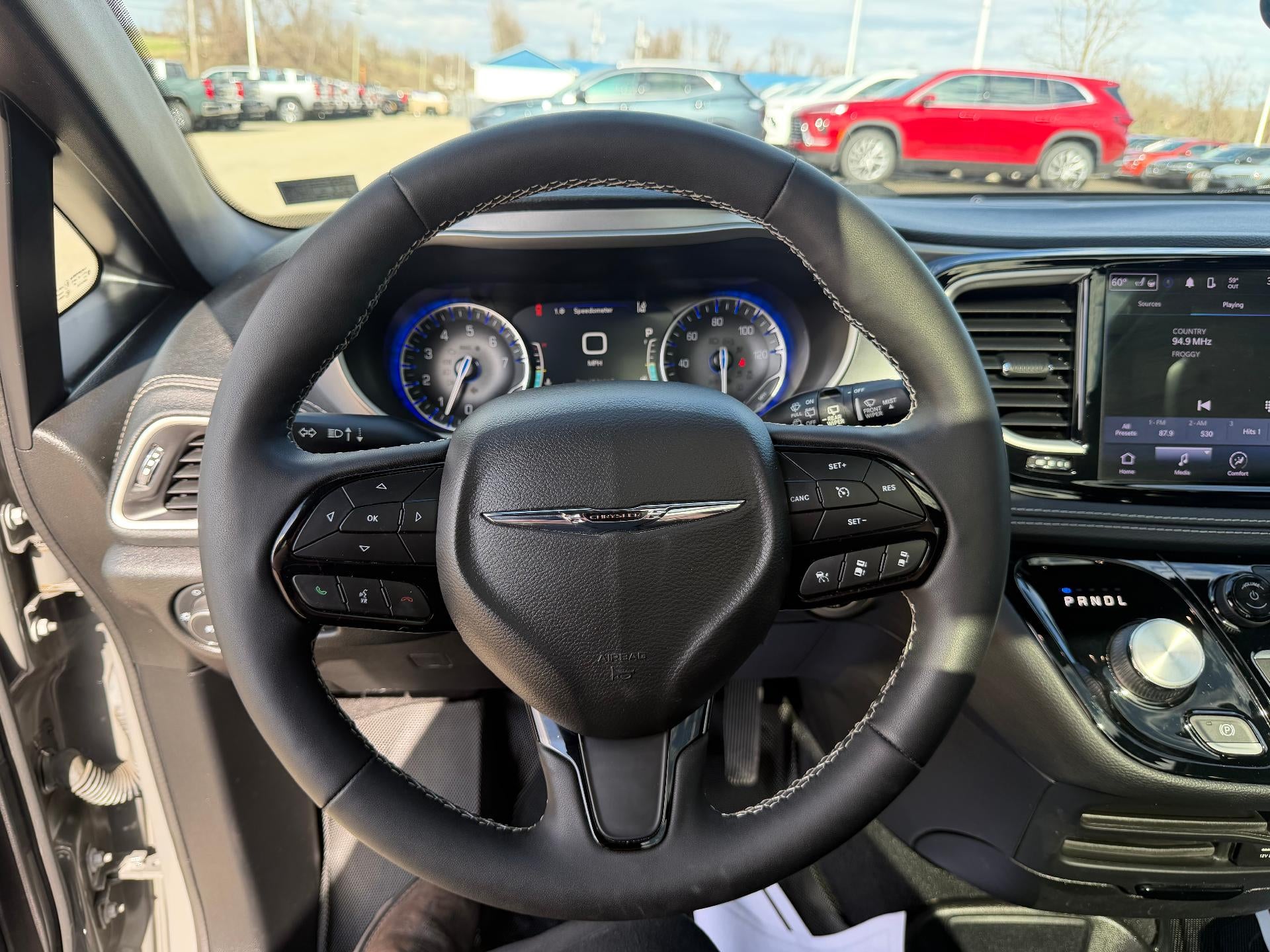 2022 Chrysler Pacifica Touring L AWD