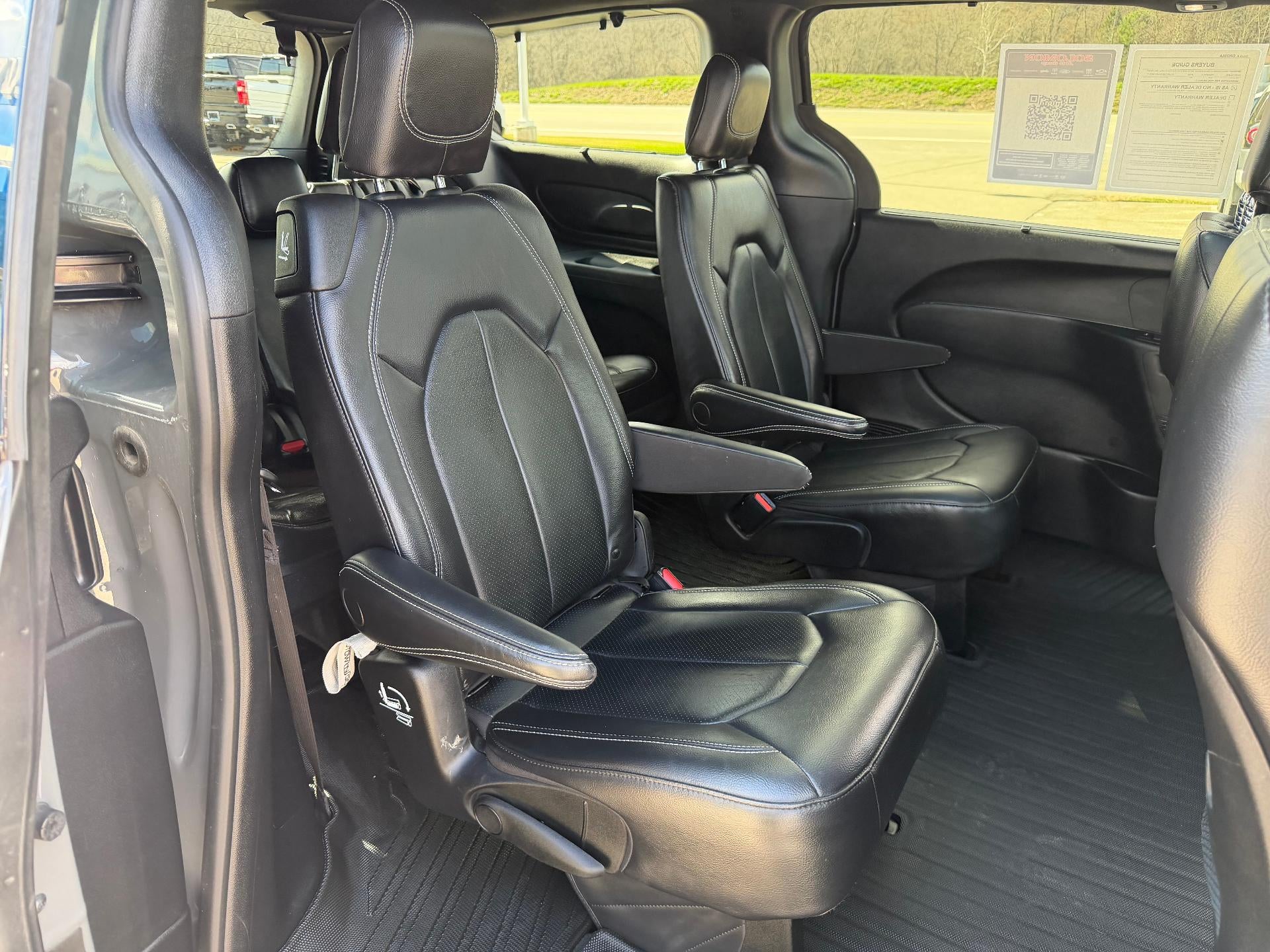 2022 Chrysler Pacifica Touring L AWD